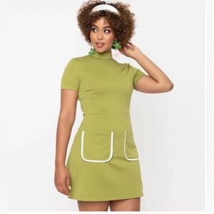Smak Parlour Retro Go-Go Avocado Green Wave Maker Mini Dress 1X